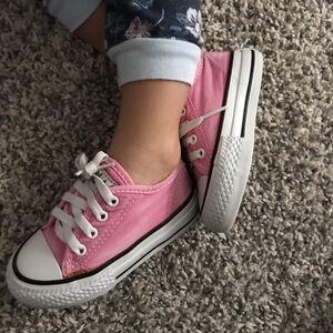 CONVERSE Chuck Taylor All Star Unisex Baby  Low Top Sneakers | 6